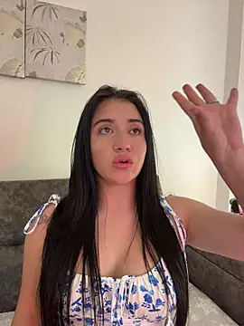 XXX chat uživo modela KallyMyller1