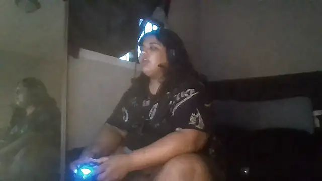 Chat XXX en directo de 1n0nlythroat
