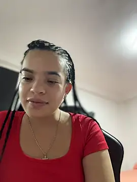 JuanitaMore01 Adlı Modelin Canlı XXX Sohbeti