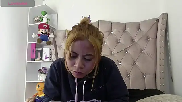 Madi_cutee Adlı Modelin Canlı XXX Sohbeti