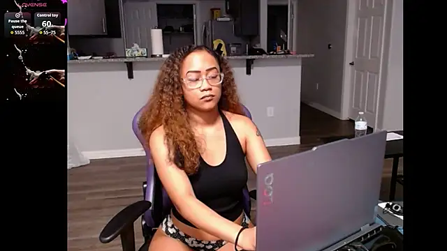 Chatroom XXX en direct de ReeseZen
