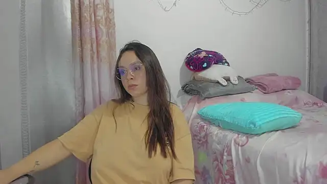 HARLEYNAPIER Live XXX-Chat