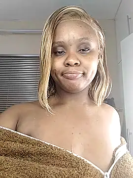 LUNAARXO1's Webcam Show