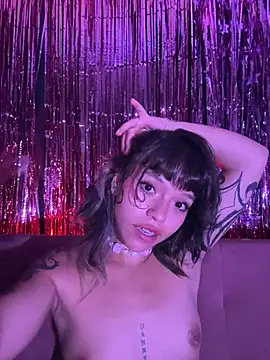gatalinaaa111 Adlı Modelin Canlı XXX Sohbeti