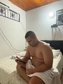 Chatroom XXX en direct de Patricio_02