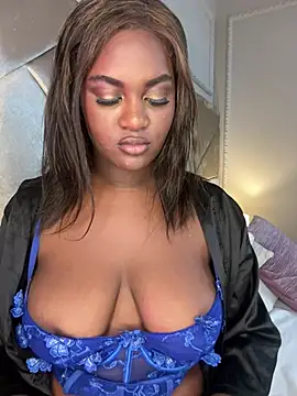 Онлайн чат XXX Noa_Adams