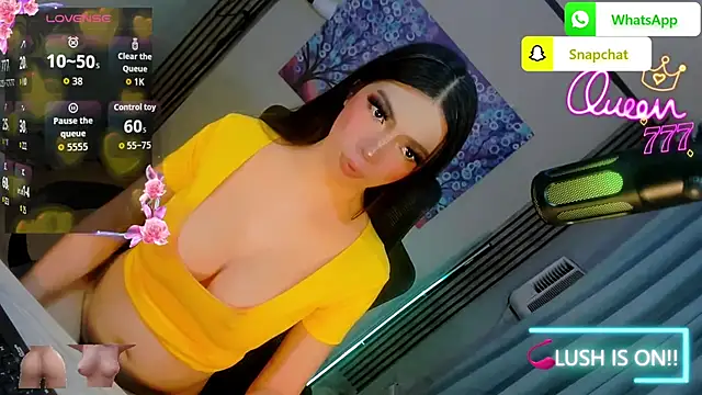 xStellaHugeSuckerx Adlı Modelin Canlı XXX Sohbeti