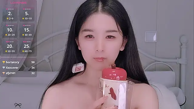 BingLin- Adlı Modelin Canlı XXX Sohbeti