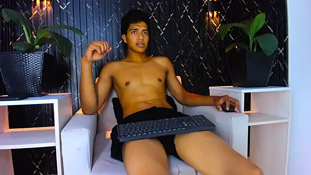 MaxWyatt_ Live XXX-chat