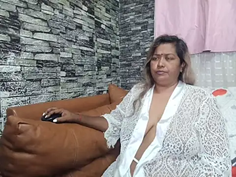 Živý XXX chat Mammabear_4u