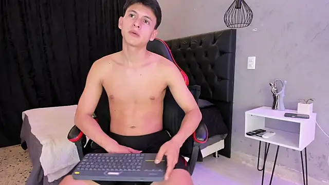 Chat +18 de zam_noir ao vivo