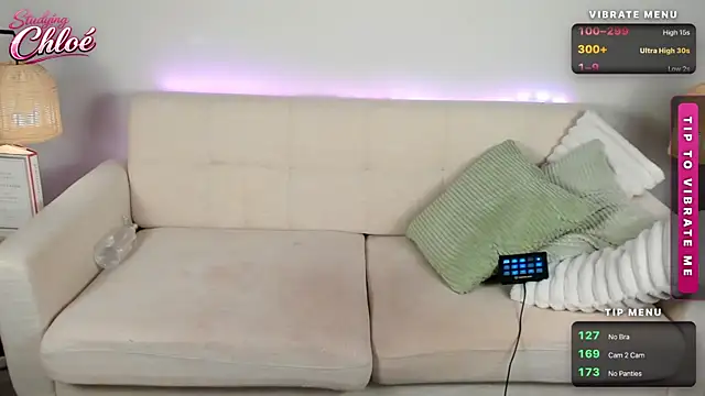 itschloelaurent's Live XXX Chat