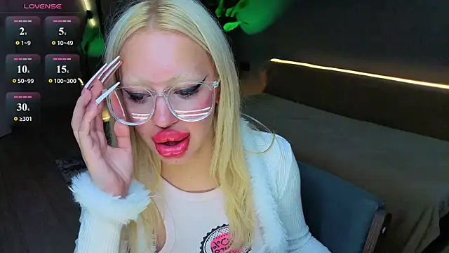 Luna_Beverly Chat XXX live