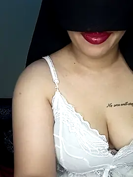 دردشة Zouzou_sexy الجنسية المباشرة