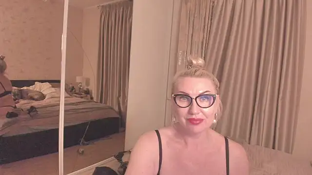 OliviaDancequeen's Live XXX Chat