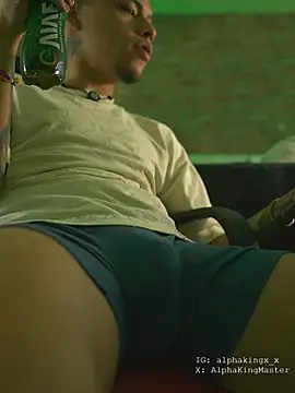 AlphaMasterXxx live XXX chat