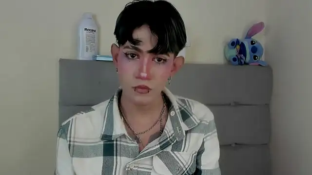 andrew_uwu_'s Webcam Show