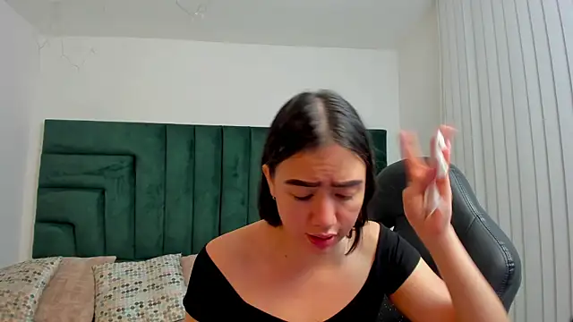 SaraWagner_ Chat XXX in diretta