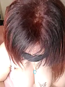 Egyptianmilf2000's Live XXX Chat