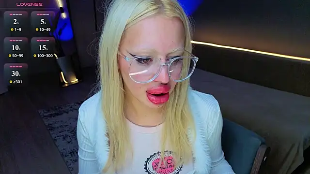 Chatroom XXX en direct de Luna_Beverly