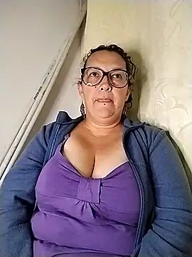 _Saraqueen--'s Live XXX Chat