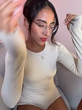 Chat XXX en directo de elegant__rouse