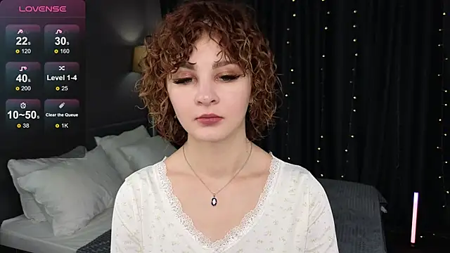 Kira__Fluffy Live XXX Chat