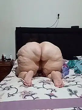 MegaAssMatureのライブXXXチャット