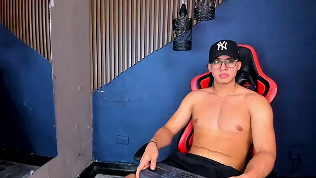 Chat XXX ao vivo de Axxel_Muscle