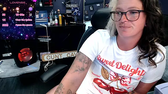 oddywithabody Live XXX-Chat