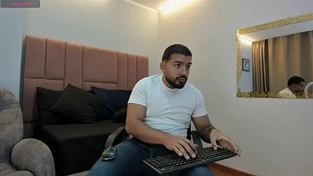 Massimo_Moretti – Live XXX-chat