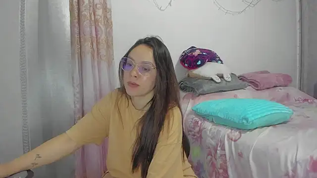 HARLEYNAPIER Live XXX-chat