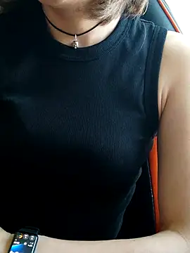 Aashikalaa's Live XXX Chat