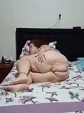 צ'אט XXX בשידור חי של MegaAssMature