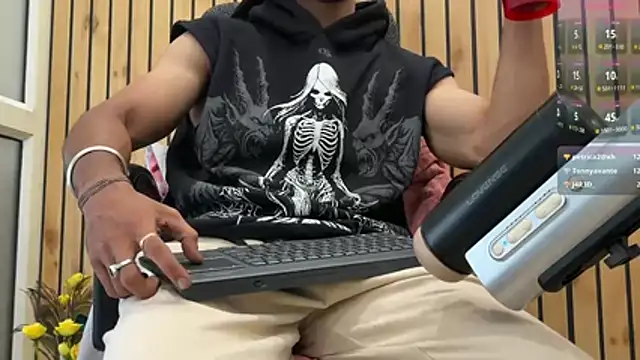 DevilsFavoriteBoy Live XXX-chat