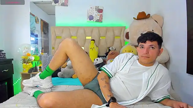Онлайн чат XXX patrick_sanzz