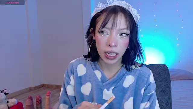 XXX chat uživo modela Diamond__cherry69