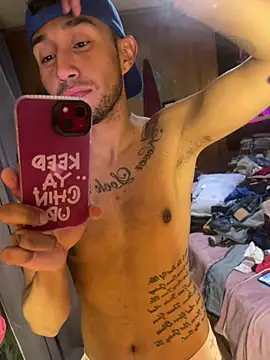 Chatroom XXX en direct de Laveau23