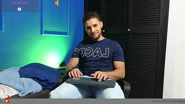 Kiing_001 – Naživo XXX chat