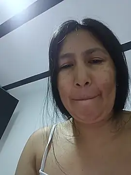 Cristal-morr's Live XXX Chat