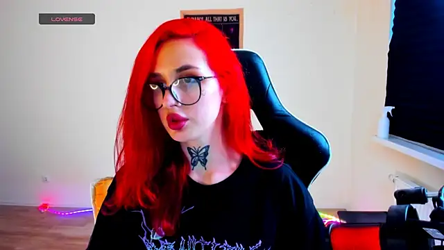 your_tora's Live XXX Chat