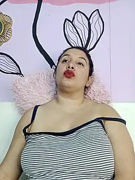Deina_bunnyのライブXXXチャット