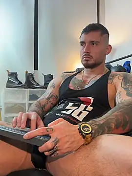DimitriSullivan_ Live XXX Chat