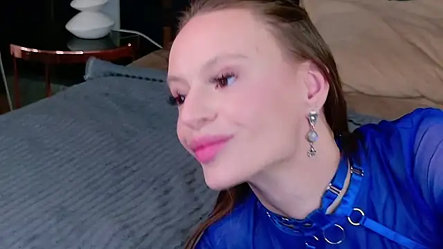 צ'אט XXX בשידור חי של RebeccaMartons