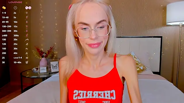 XXX chat uživo modela bellatip