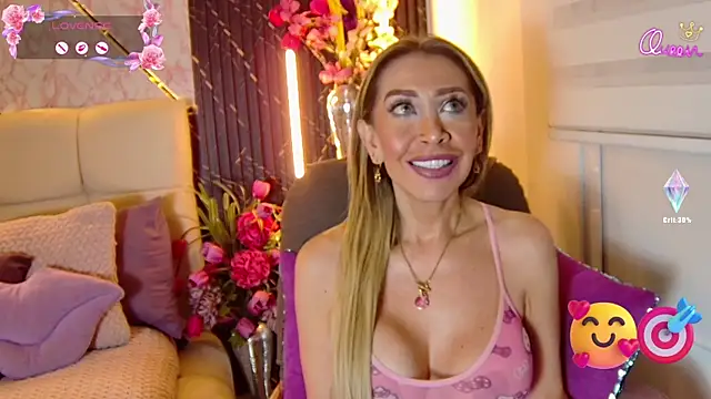 EvelinaGrey Adlı Modelin Canlı XXX Sohbeti