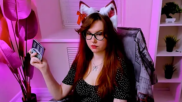 CarolGiggly's Live XXX Chat