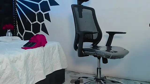 MathewAdamss – Naživo XXX chat