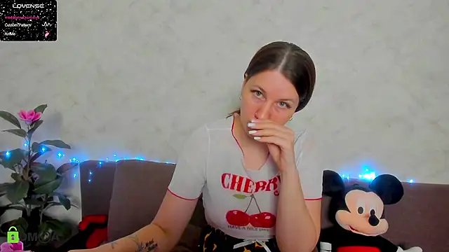 Arya_Curves live XXX chat