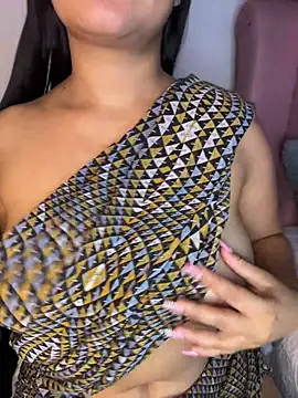 shara_queen1 Adlı Modelin Canlı XXX Sohbeti